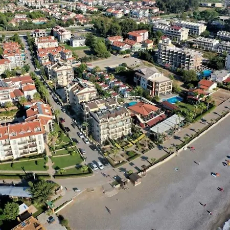Beach Apartment With 1 Bedroom, A Bathroom And Sleeps 4 In Calis アパート *