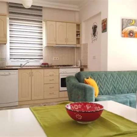 Beach Apartment With 1 Bedroom, A Bathroom And Sleeps 4 In Calis アパート *
