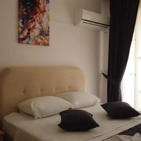 Beach Apartment With 1 Bedroom, A Bathroom And Sleeps 4 In Calis Apartmán